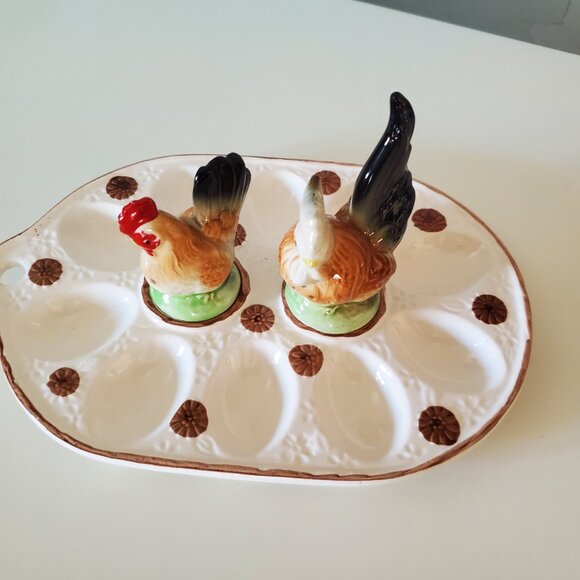 Vintage Ceramic Deviled Egg Tray with Salt & Pepper Shakers - Picture 2 of 3